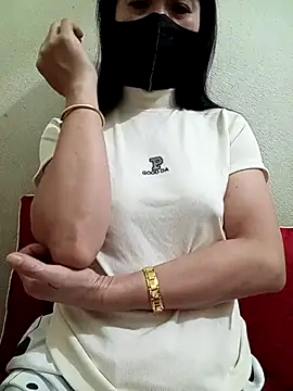 Snapshot of YunLem chatting on February 2025 04:14:02 PM YunLem online show from February 2025 04:14:02 PM