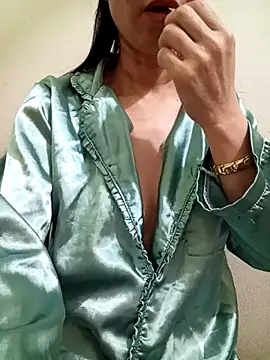 Snapshot of YunLem chatting on February 2025 08:14:01 AM YunLem online show from February 2025 08:14:01 AM