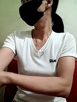 Snapshot of YunLem chatting on March 2025 08:03:02 AM YunLem online show from March 2025 08:03:02 AM