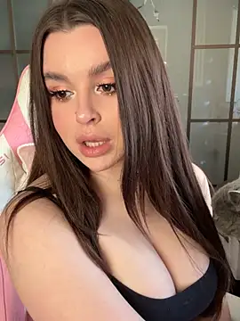 Chloe your Moyaz online show from February 2025 12:11:02 PM