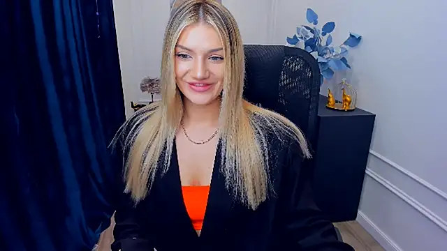 SelenaeMoore online show from November 2025 06:34:01 PM