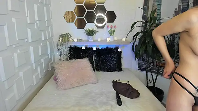 Esteff  o2 online show from February 2025 07:42:01 PM