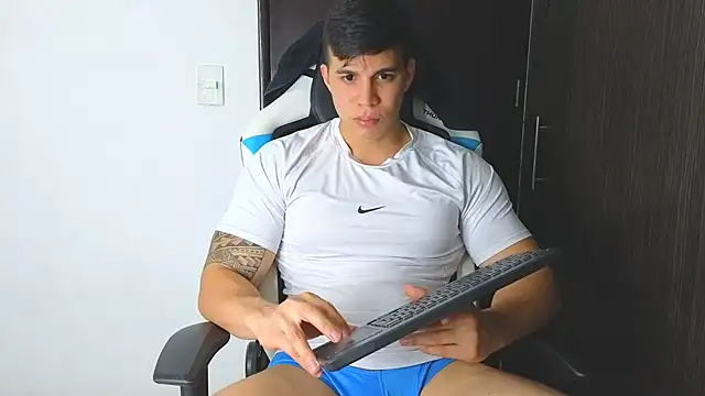 Ethanstill1 online show from December 2024 03:49:01 AM