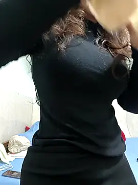 lyna bl online show from April 2026 11:02:02 PM