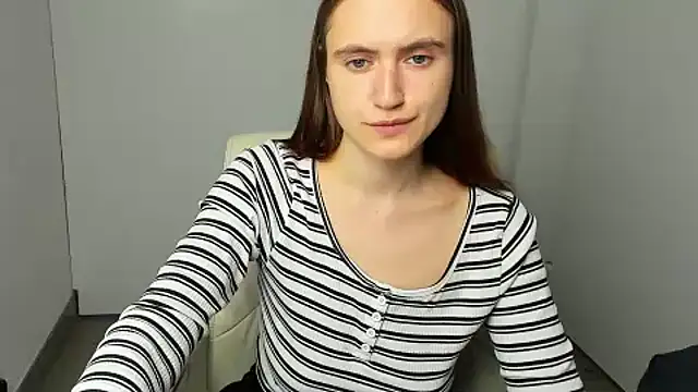 Snapshot of Gabriellagirl chatting on November 2025 12:38:01 PM Gabriellagirl online show from November 2025 12:38:01 PM