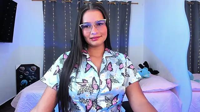 Snapshot of Abby_Parker1 chatting on October 2025 11:51:02 PM Abby Parker1 online show from October 2025 11:51:02 PM