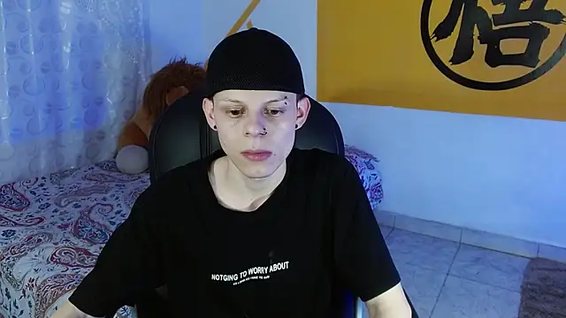 Snapshot of Matthew_Boy_ chatting on December 2024 05:42:01 AM Matthew Boy online show from December 2024 05:42:01 AM