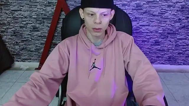 Snapshot of Matthew_Boy_ chatting on March 2025 12:31:02 PM Matthew Boy online show from March 2025 12:31:02 PM