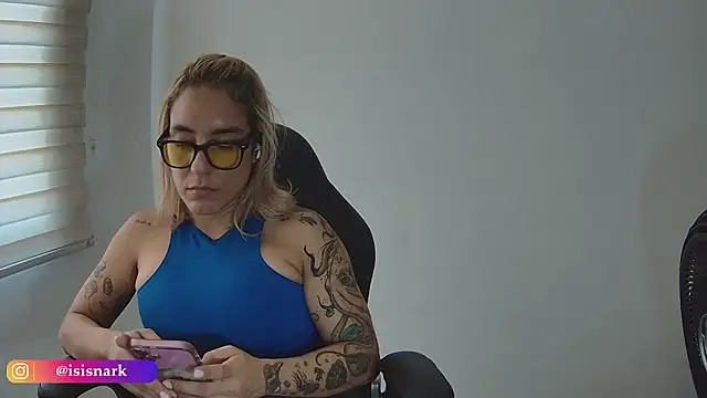 Isis69  online show from April 2026 03:18:02 PM