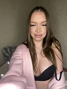 bunnyrich online show from April 2026 08:28:01 PM