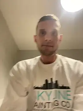 Camcam21 online show from March 2025 06:32:02 AM