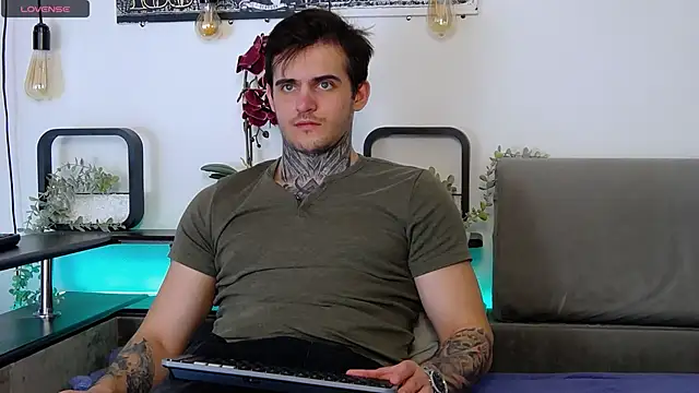 CarterCole online show from March 2025 11:37:02 AM