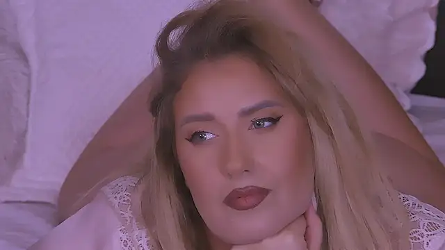 OndinaNoir online show from December 2024 08:00:01 PM