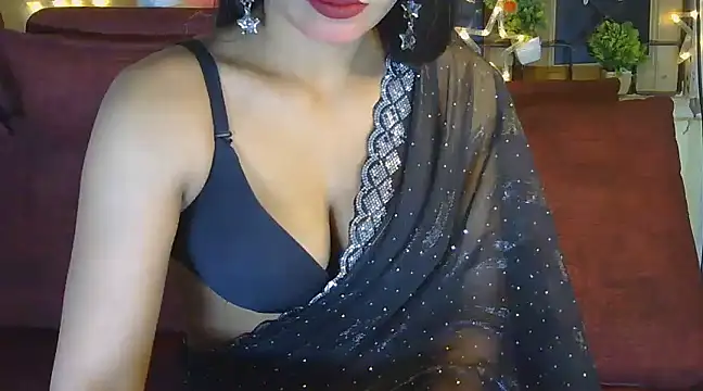 Snapshot of sexy_shivi chatting on February 2025 05:48:01 PM sexy shivi online show from February 2025 05:48:01 PM