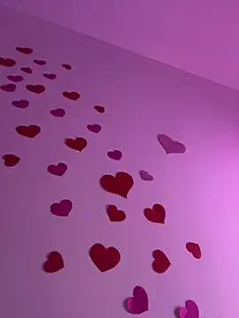 izanmiller2001 online show from April 2026 12:04:01 AM