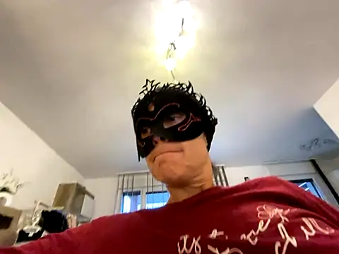 Marilou1983 online show from September 2025 04:43:02 PM