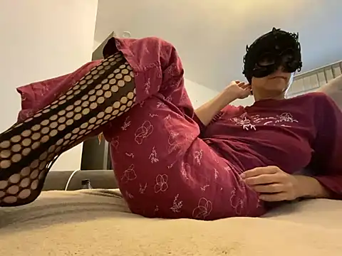 Marilou1983 online show from June 2026 07:42:02 AM
