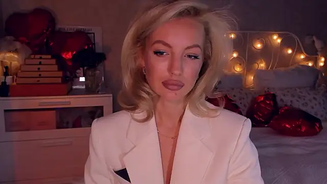 aestetick online show from February 2026 10:49:02 AM