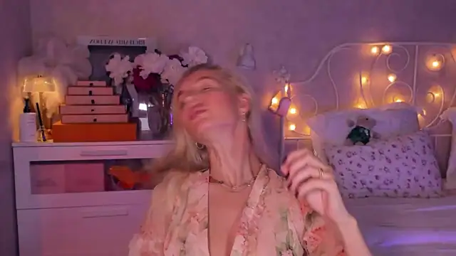 aestetick online show from June 2026 03:25:02 PM