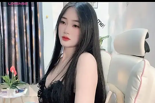 Snapshot of _Aimy_ chatting on February 2025 03:52:01 PM Aimy online show from February 2025 03:52:01 PM