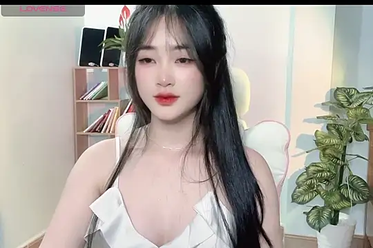 Snapshot of _Aimy_ chatting on March 2025 06:56:02 PM Aimy online show from March 2025 06:56:02 PM