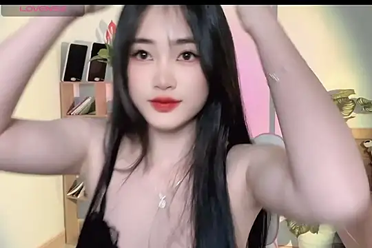 Snapshot of _Aimy_ chatting on March 2025 03:39:01 AM Aimy online show from March 2025 03:39:01 AM