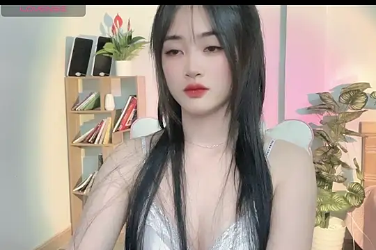 Snapshot of _Aimy_ chatting on March 2025 03:19:01 PM Aimy online show from March 2025 03:19:01 PM