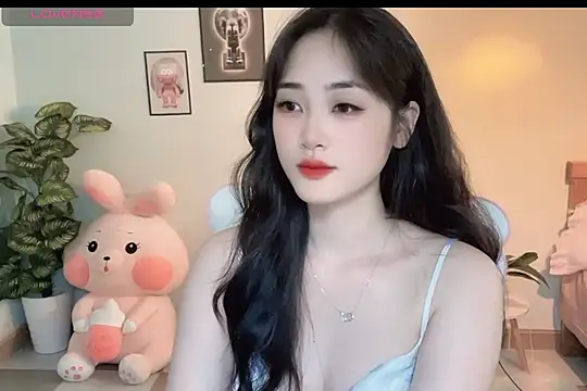 Snapshot of _Aimy_ chatting on October 2025 04:35:01 AM Aimy online show from October 2025 04:35:01 AM