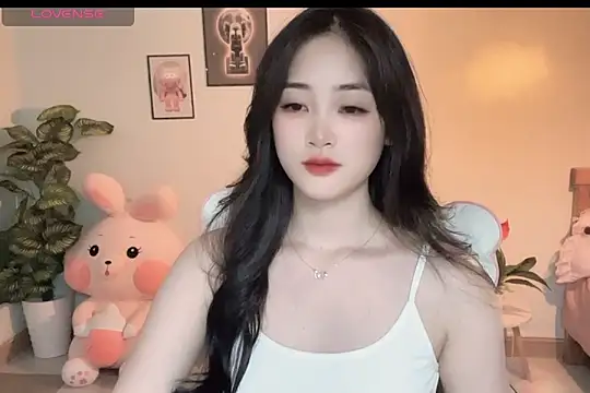 Snapshot of _Aimy_ chatting on October 2025 04:41:01 PM Aimy online show from October 2025 04:41:01 PM