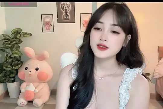 Snapshot of _Aimy_ chatting on October 2025 06:05:02 AM Aimy online show from October 2025 06:05:02 AM