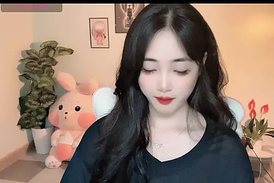 Snapshot of _Aimy_ chatting on October 2025 04:53:02 PM Aimy online show from October 2025 04:53:02 PM