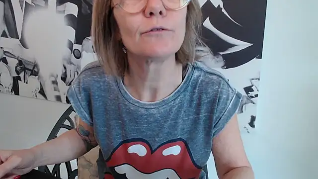 godinflower online show from March 2025 11:01:02 AM