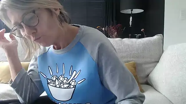 godinflower online show from September 2025 11:56:02 AM