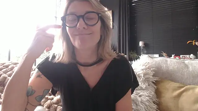 godinflower online show from February 2026 09:36:02 AM