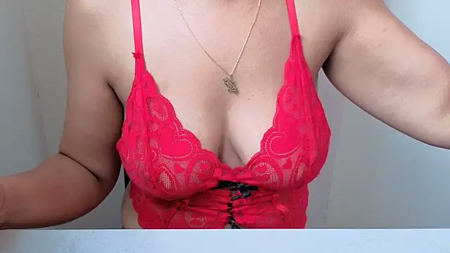 Lunadelisla online show from November 2025 01:03:01 PM