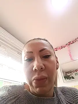 coral smitth online show from March 2026 06:00:01 PM