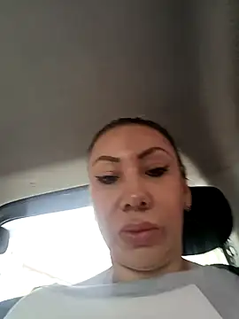 coral smitth online show from April 2026 03:57:01 PM