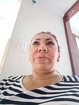 coral smitth online show from April 2026 06:32:01 PM