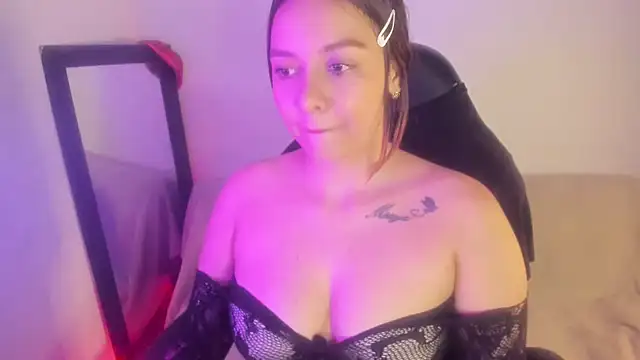 Snapshot of iambrihana chatting on February 2025 12:49:01 AM iambrihana online show from February 2025 12:49:01 AM