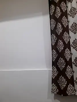 Snapshot of Guyinshortss chatting on October 2025 07:56:02 PM Guyinshortss online show from October 2025 07:56:02 PM