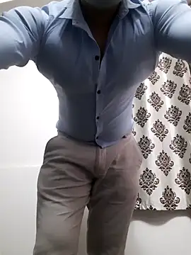 Guyinshortss online show from February 2026 07:25:02 PM