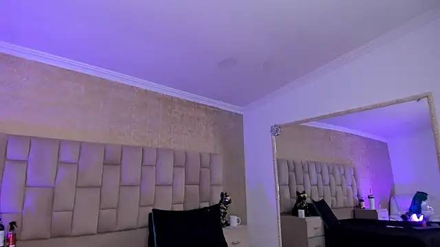 EmmaTorres  online show from February 2025 11:38:02 PM