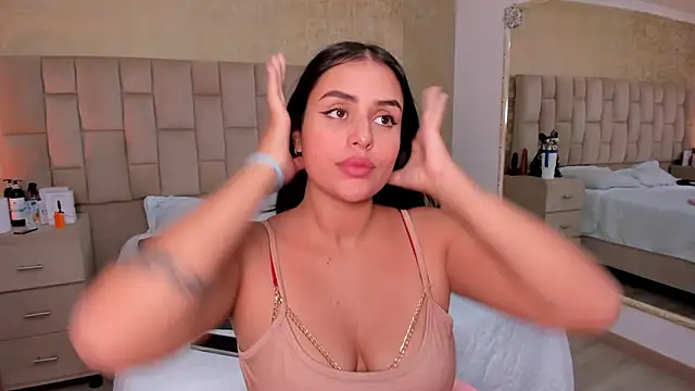 EmmaTorres  online show from February 2025 05:25:01 AM