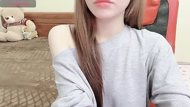 TrinhH Nabbi online show from December 2024 01:39:01 PM