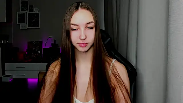 Sm0ly online show from March 2026 02:00:01 AM