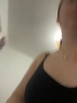 Cloew Marz online show from November 2025 08:03:01 PM