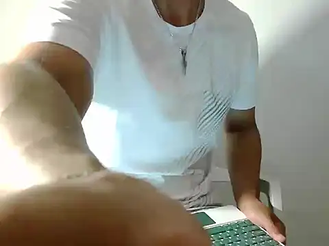 Latinsex2501 online show from August 2026 12:02:01 AM