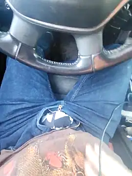 Policeman20742 online show from February 2026 10:28:01 PM