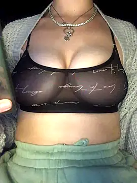 indie-rayne online show from October 2025 12:56:01 PM