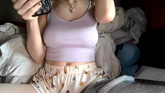 Snapshot of indie-rayne chatting on May 2026 11:26:02 AM indie-rayne online show from May 2026 11:26:02 AM
